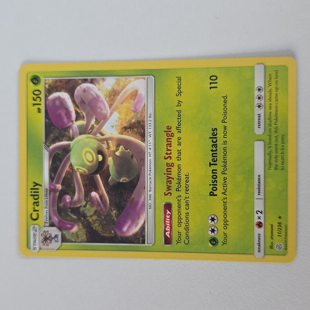 Pokemon Cradily Trading Card